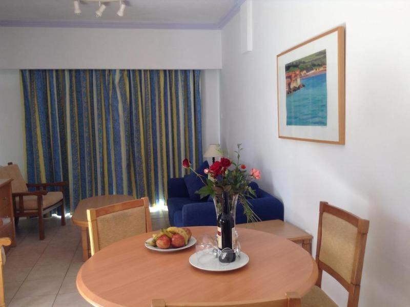 Paphos Gardens Apartment Habitación foto