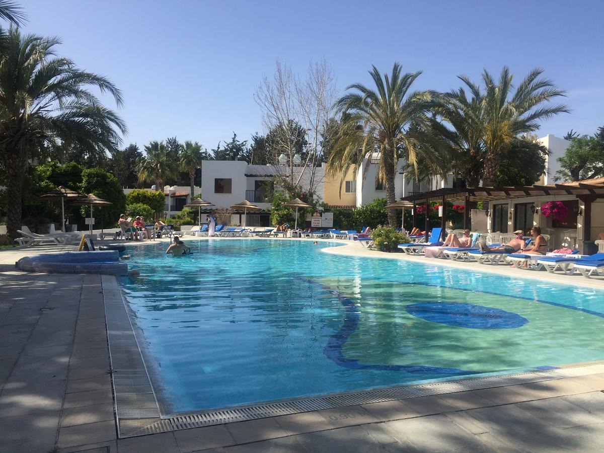 Paphos Gardens Apartment Exterior foto